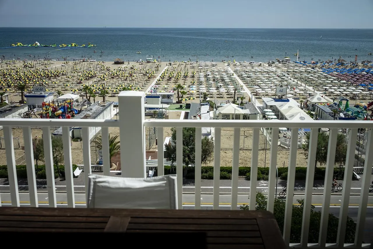 Le Rose Suite Hotel Rimini 4*,