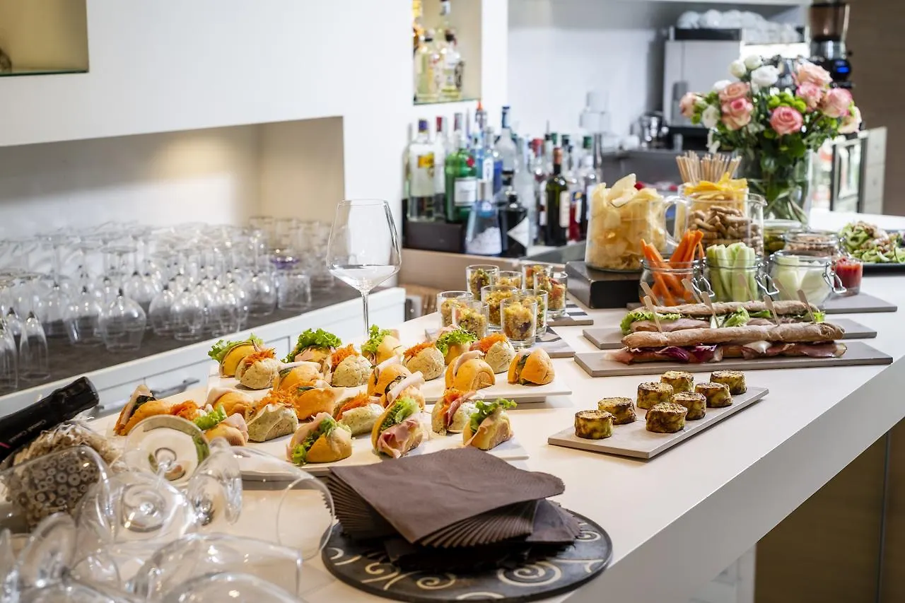 Le Rose Suite Hotel Rimini Italy