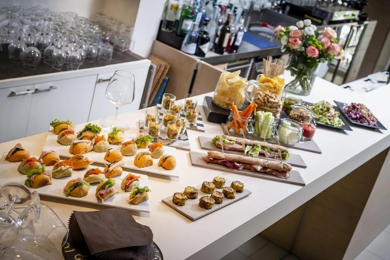 ****  Le Rose Suite Hotel Rimini Itália