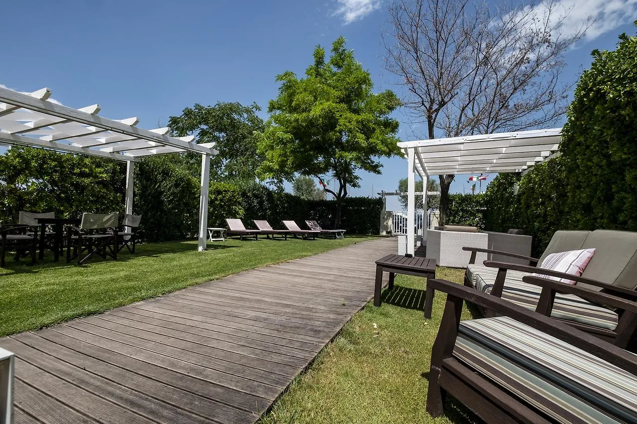 ****  Le Rose Suite Hotel Rimini Itália